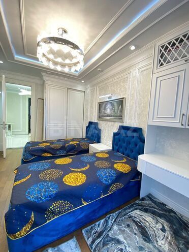 Сдаётся 4-комн. новостройка 185 м², м. 8 ноября, photo 3 from 32