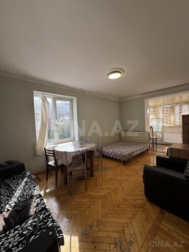 Продаётся 1-комн. вторичка 35 м², м. Элмляр Академиясы, photo 1 from 6
