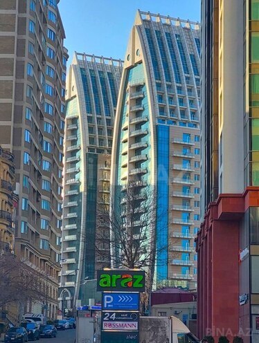 Продается 4-комн. новостройка 213 м², м. Элмляр Академиясы, photo 1 from 13
