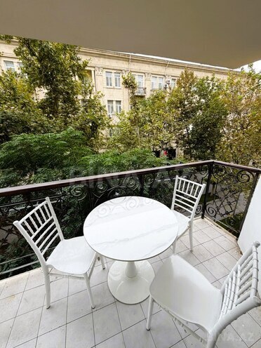 Сдаётся 2-комн. вторичка 80 м², м. Сахил, photo 1 from 18