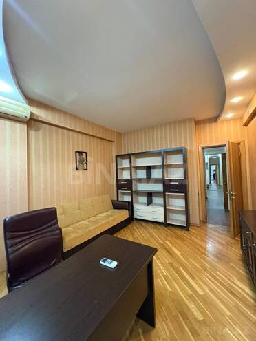 Сдается 4-комн. новостройка 206 м², м. 28 мая, photo 12 from 19