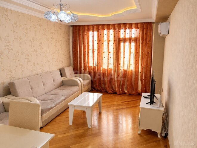 Сдается 2-комн. новостройка 80 м², м. Бакмил, photo 1 from 16
