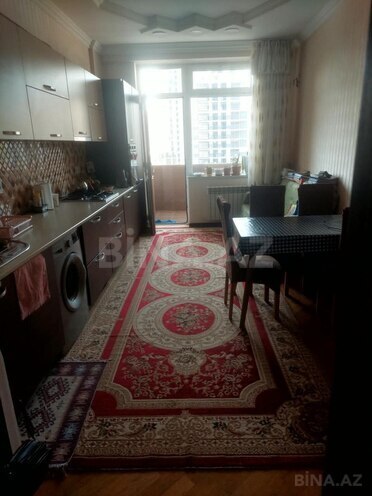 Продается 2-комн. новостройка 100 м², м. Низами, photo 1 from 9