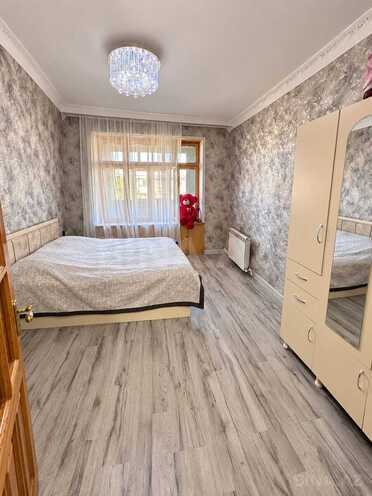 Satılır 3 otaqlı köhnə tikili 85 m², Nizami r., photo 3 from 12