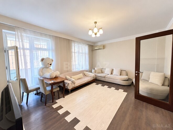Сдаётся 2-комн. новостройка 110 м², м. Низами, photo 3 from 14