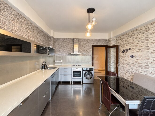Сдаётся 2-комн. новостройка 110 м², м. Низами, photo 10 from 14