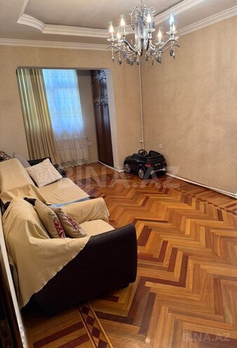 Продаётся 2-комн. вторичка 70 м², м. Азадлыг проспекти, photo 1 from 11