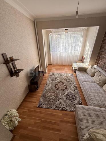 Сдается 3-комн. вторичка 100 м², м. Ази Асланов, photo 1 from 18