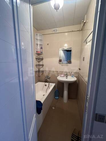 Сдаётся 3-комн. вторичка 70 м², м. Кара Караев, photo 10 from 12