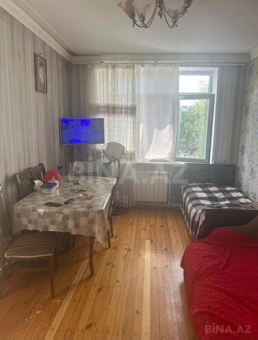 Satılır 2 otaqlı köhnə tikili 56 m², photo 1 from 10