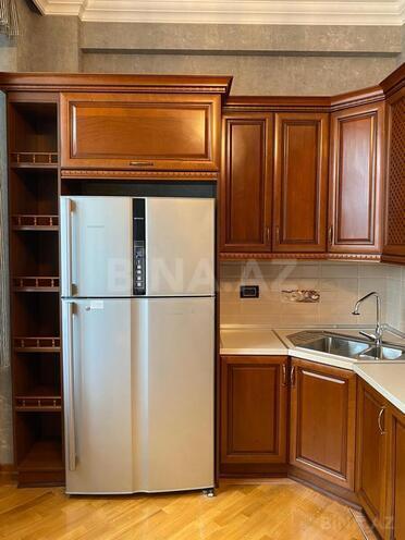 Сдаётся 3-комн. новостройка 130 м², м. Иншаатчылар, photo 14 from 21
