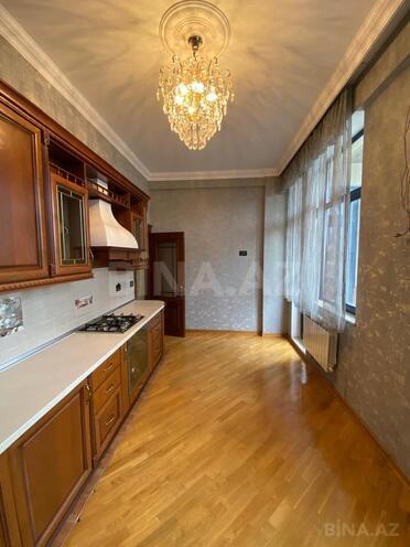 Сдаётся 3-комн. новостройка 130 м², м. Иншаатчылар, photo 12 from 21