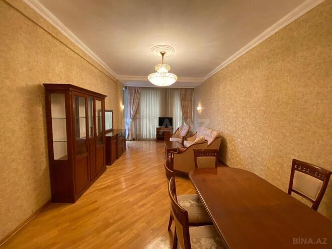 Сдаётся 3-комн. новостройка 130 м², м. Иншаатчылар, photo 5 from 21