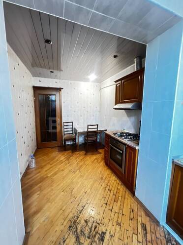 Продается 2-комн. вторичка 55 м², Ясамальский р., photo 4 from 21