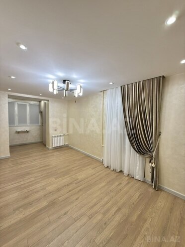 Продается 2-комн. новостройка 40 м², м. Кара Караев, photo 1 from 10