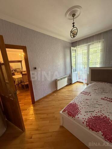 Satılır 4 otaqlı köhnə tikili 100 m², Bakıxanov q., photo 13 from 19