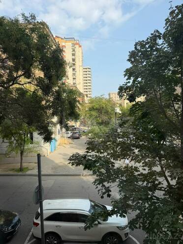 Продаётся 1-комн. вторичка 47.6 м², м. Элмляр Академиясы, photo 4 from 18
