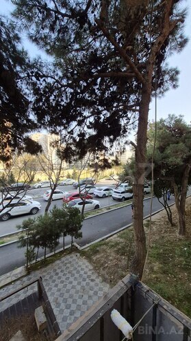 Satılır 2 otaqlı köhnə tikili 35 m², İnşaatçılar m., photo 11 from 12