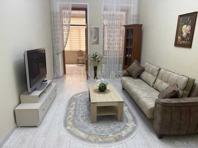 Сдаётся 2-комн. вторичка 65 м², м. Сахил, photo 1 from 12