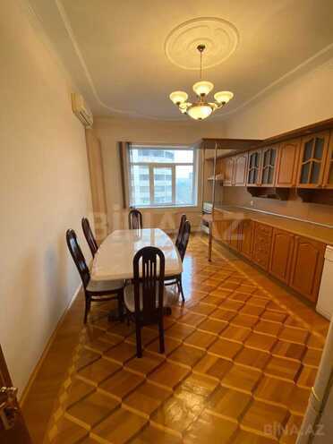 Сдается 4-комн. новостройка 180 м², Бинагадинский р., photo 9 from 20