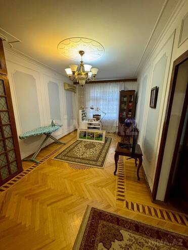 Продаётся 5-комн. вторичка 120 м², м. Ази Асланов, photo 3 from 15