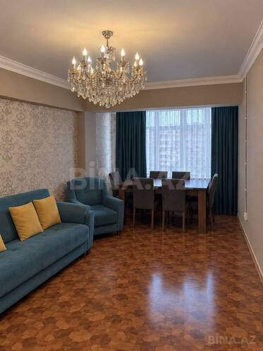Сдается 3-комн. новостройка 110 м², м. Гянджлик, photo 1 from 8