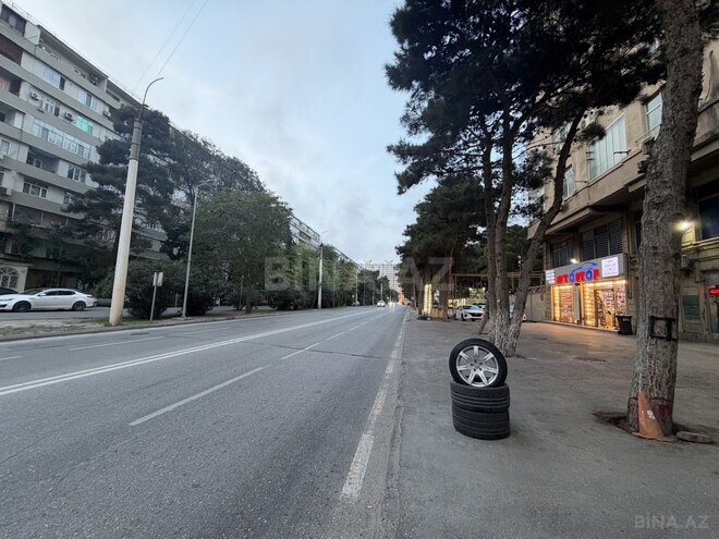 Satılır 2 otaqlı köhnə tikili 65 m², Azadlıq Prospekti m., photo 1 from 21