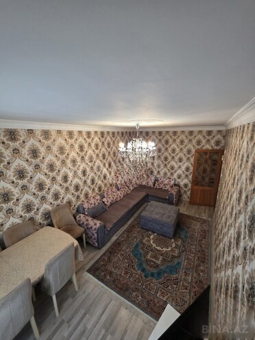 Продаётся 3-комн. вторичка 80 м², м. Кара Караев, photo 1 from 12