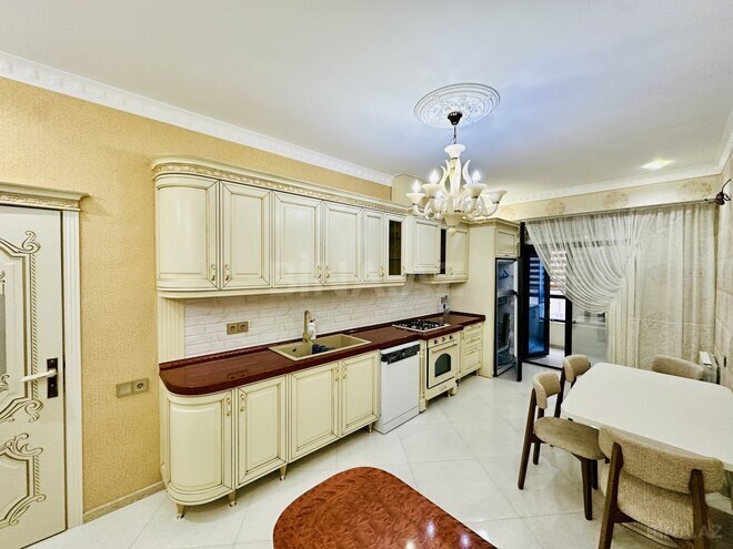 Сдается 2-комн. новостройка 102 м², м. 28 мая, photo 14 from 22