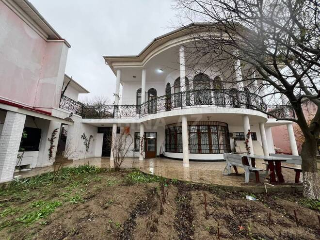 Сдаётся 11-комн. дом/дача 750 м², пос. Бадамдар, photo 1 from 31