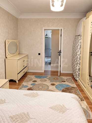 Продается 3-комн. вторичка 70 м², м. Нефтчиляр, photo 5 from 11