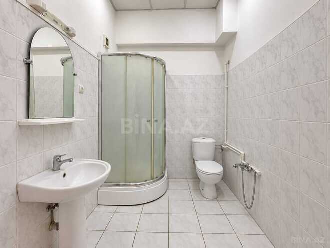 Satılır 6 otaqlı köhnə tikili 250 m², Sahil m., photo 24 from 32
