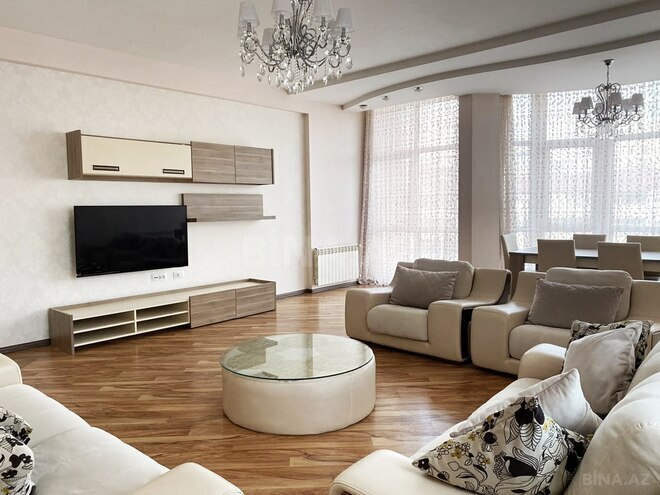 İcarəyə verilir 4 otaqlı yeni tikili 180 m², İnşaatçılar m., photo 5 from 21