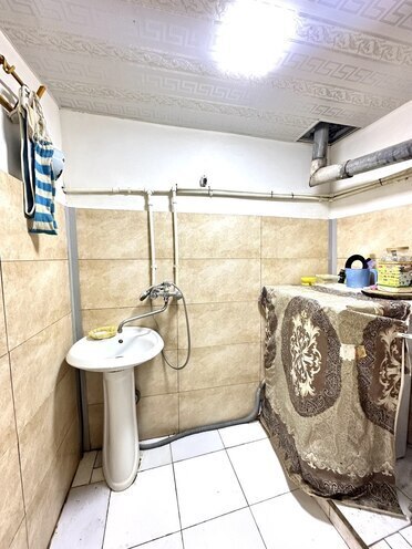 Satılır 4 otaqlı həyət evi/bağ evi 70 m², Səbail r., photo 16 from 19