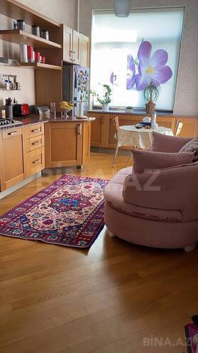Сдаётся 3-комн. новостройка 140 м², м. Низами, photo 3 from 7
