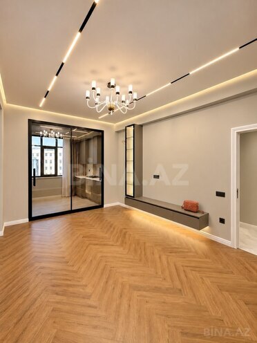 Продается 2-комн. новостройка 65 м², м. Гянджлик, photo 1 from 12