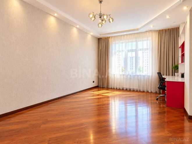 Продаётся 3-комн. новостройка 140 м², м. Низами, photo 6 from 12