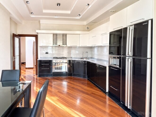 Продаётся 3-комн. новостройка 140 м², м. Низами, photo 7 from 12