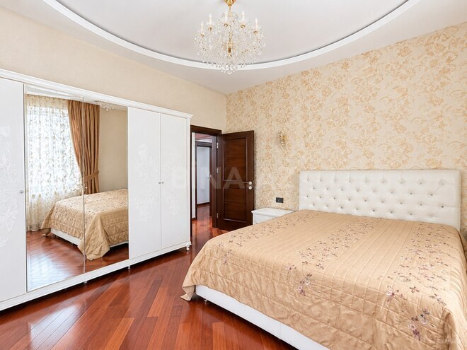 Продаётся 3-комн. новостройка 140 м², м. Низами, photo 3 from 12