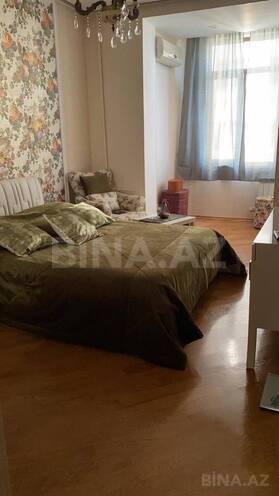 Сдаётся 3-комн. новостройка 150 м², м. Низами, photo 6 from 8