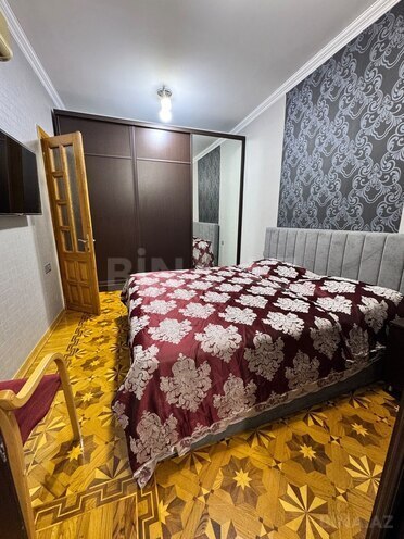 Satılır 4 otaqlı köhnə tikili 135 m², Sahil m., photo 1 from 19
