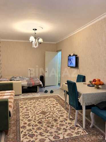 Сдается 1-комн. вторичка 43 м², м. Нефтчиляр, photo 3 from 8