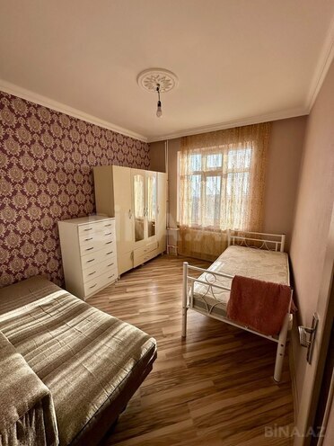 Продаётся 3-комн. вторичка 70 м², м. Ази Асланов, photo 4 from 15