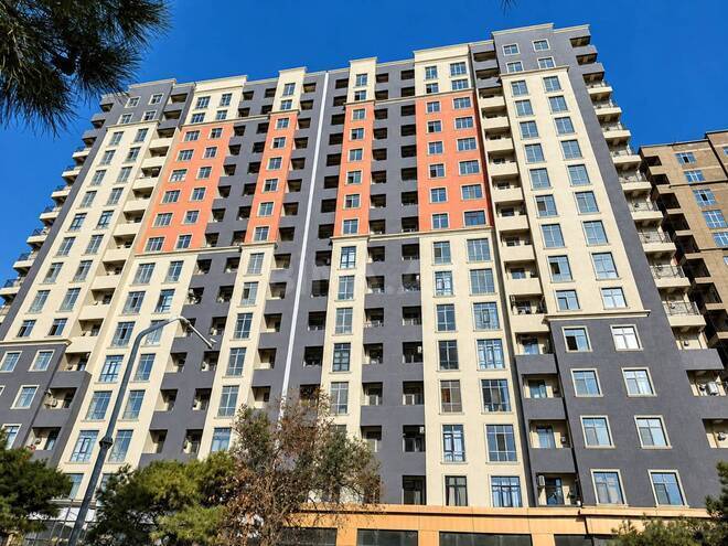 Продаётся 3-комн. новостройка 100 м², м. Кара Караев, photo 1 from 11