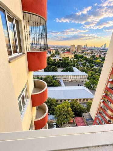 Продаётся 3-комн. новостройка 110 м², м. Нефтчиляр, photo 12 from 15