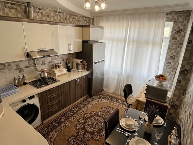 Продаётся 2-комн. вторичка 64.7 м², м. Ази Асланов, photo 5 from 6