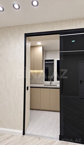 Продаётся 2-комн. вторичка 45 м², м. Кара Караев, photo 12 from 23