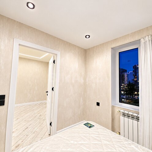 Продаётся 2-комн. вторичка 45 м², м. Кара Караев, photo 20 from 23