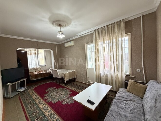 Satılır 2 otaqlı köhnə tikili 65 m², Qaraçuxur q., photo 1 from 21