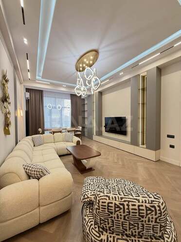 Продаётся 4-комн. новостройка 172 м², Насиминский  р., photo 1 from 21